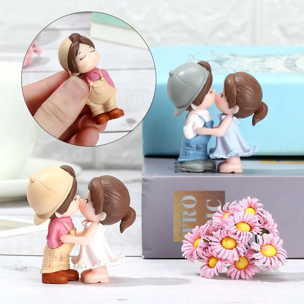 2pcs/pair Cute Lovers Sweet Dance Couple Figurines Miniature Craft Ornament Fairy Garden Decor Home Wedding Decoration 2pcs/pair Cute Lovers Sweet Dance Couple Figurines Miniature Craft Ornament Fairy Garden Decor Home Wedding Decoration