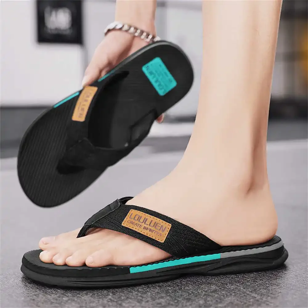 Anti Slip Plus Size Men’s Shower Sandal Designer Slipper Shoes Boots Spring 2024 Sneakers Sport Sapatenes Temis Trends