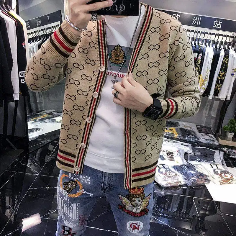 Men’s cardigan sweater wearing tide 2023 new Korean trend spring and autumn online celebrity sweater coat men’s tide model.