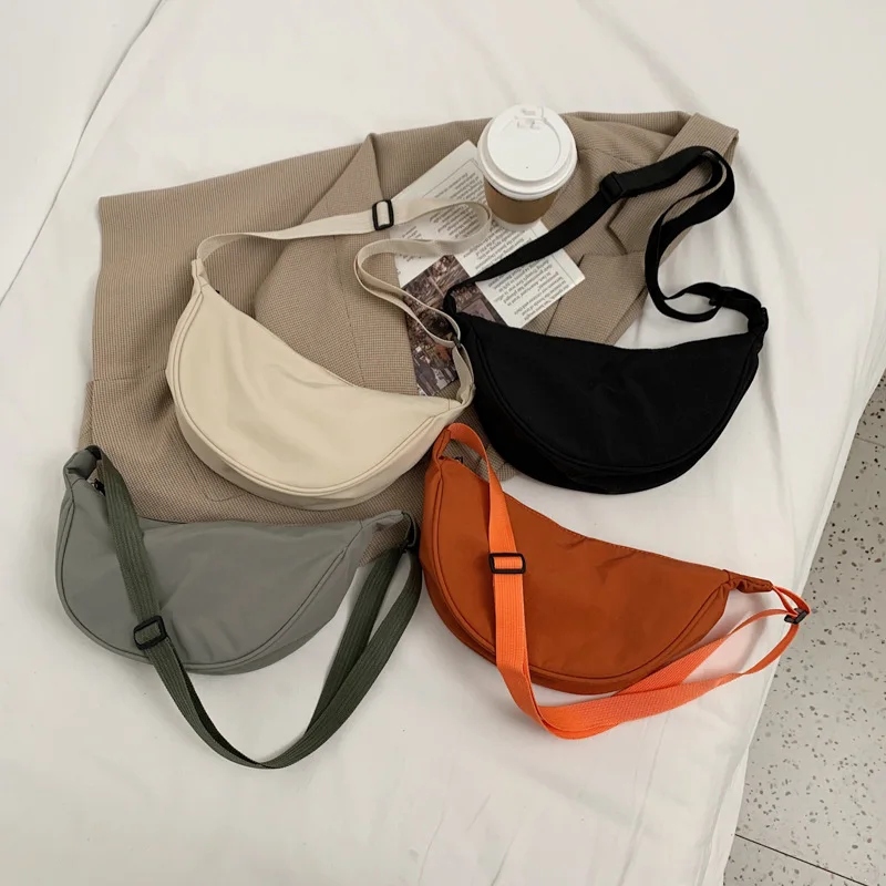 Nylon Messenger Bag Girls Women’s New Trendy Dumpling Bag Lightweight Small Shoulder Bag Armpit Bag Simple Shoulder Canvas Bag