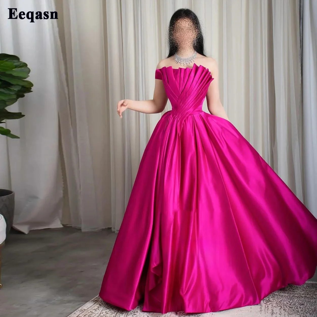 Fuchsia Saudi Arabic Prom Dresses Pleated Strapless Satin A Line Dubai Formal Evening Party Dress Women Party Occasion Gowns